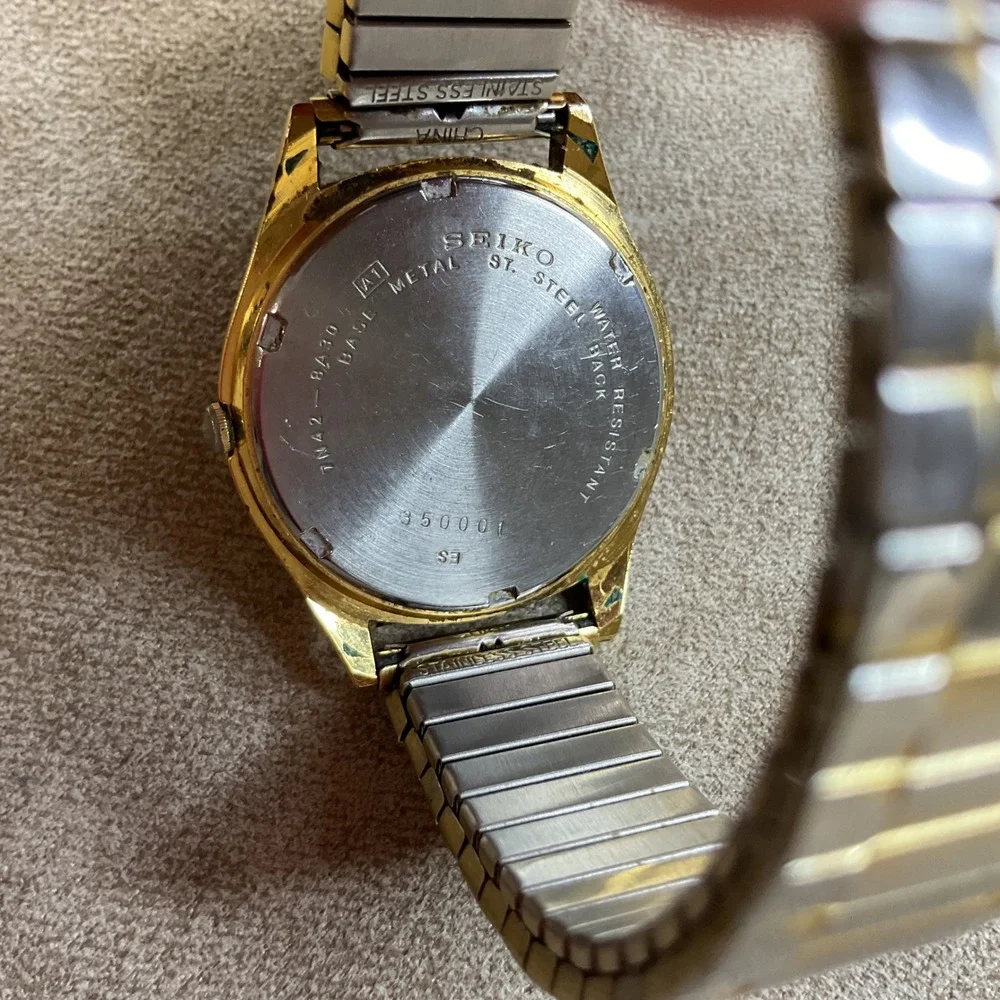 Seiko Quartz Mens Watch Gold Tone Date Window 7N42-8A30 Vintage Expansion‎ Band